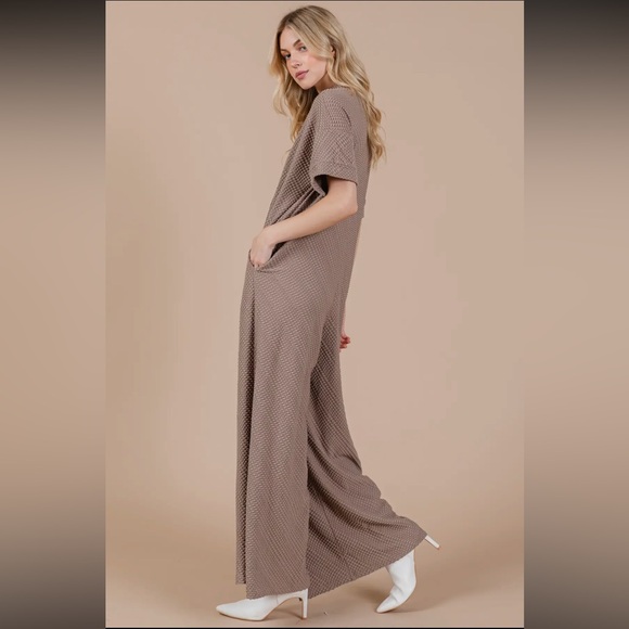 Fabulous Oversize Button Up Jumpsuit - Picture 5 of 7